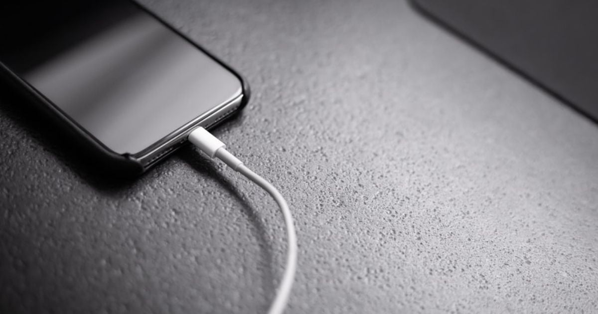 5 Tips Merawat Kabel Charger iPhone Agar Awet | Jete Indonesia