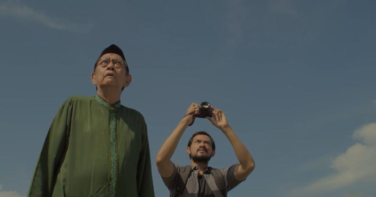 Film Religi Terbaik - Mencari Hilal (2015)