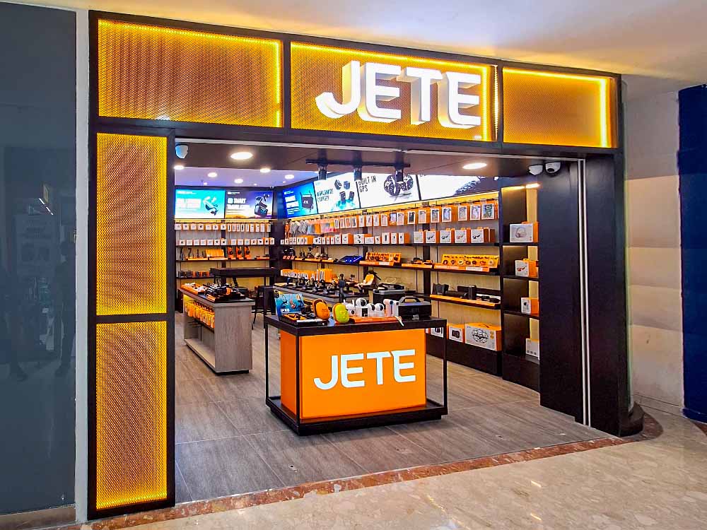 STORE Delta Plaza Surabaya 2